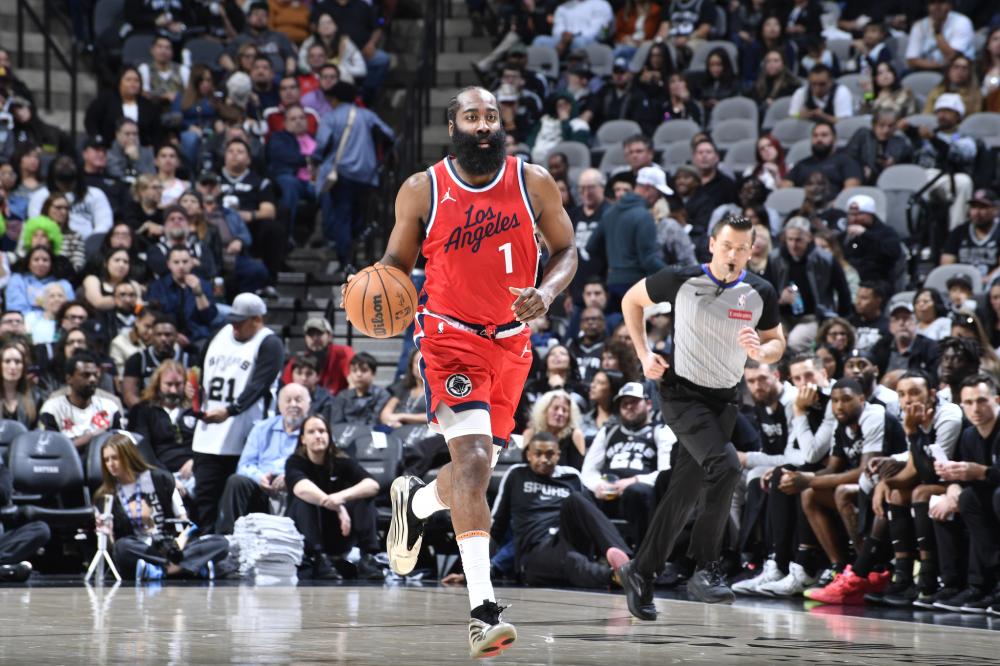 相比之下 相比之下