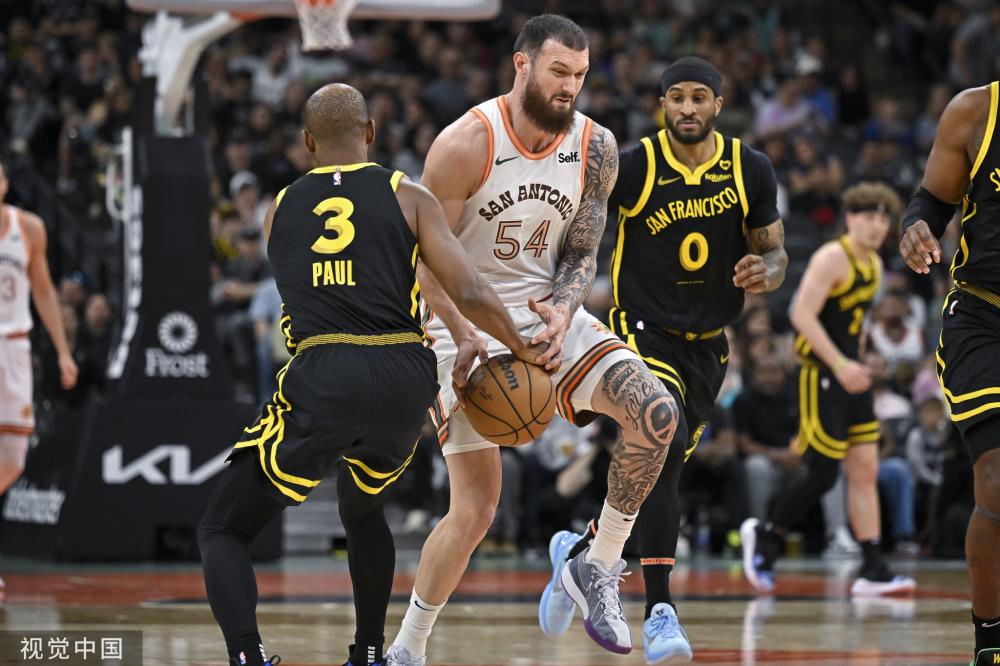 卫冕冠军的 卫冕冠军的