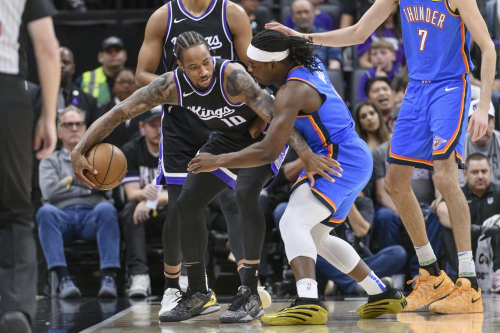 并助攻完成 并助攻完成