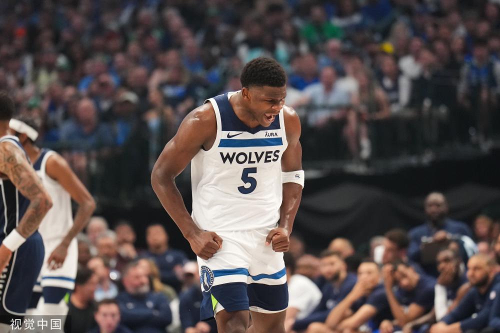 在关键传球 在关键传球