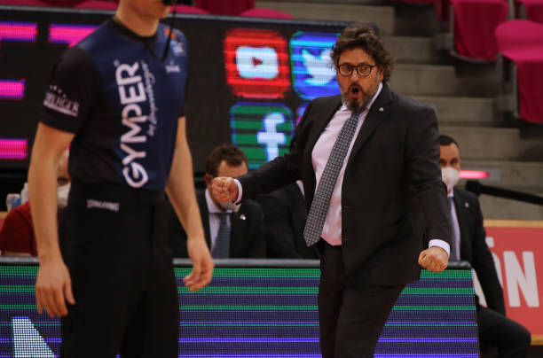 尤其是在中 尤其是在中