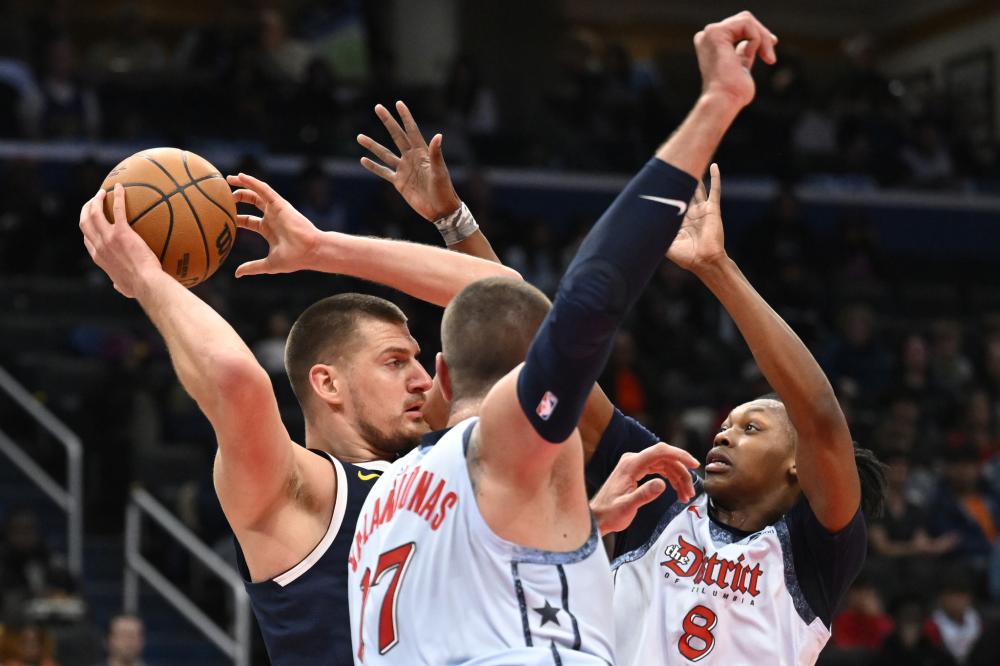 他不仅是一 他不仅是一